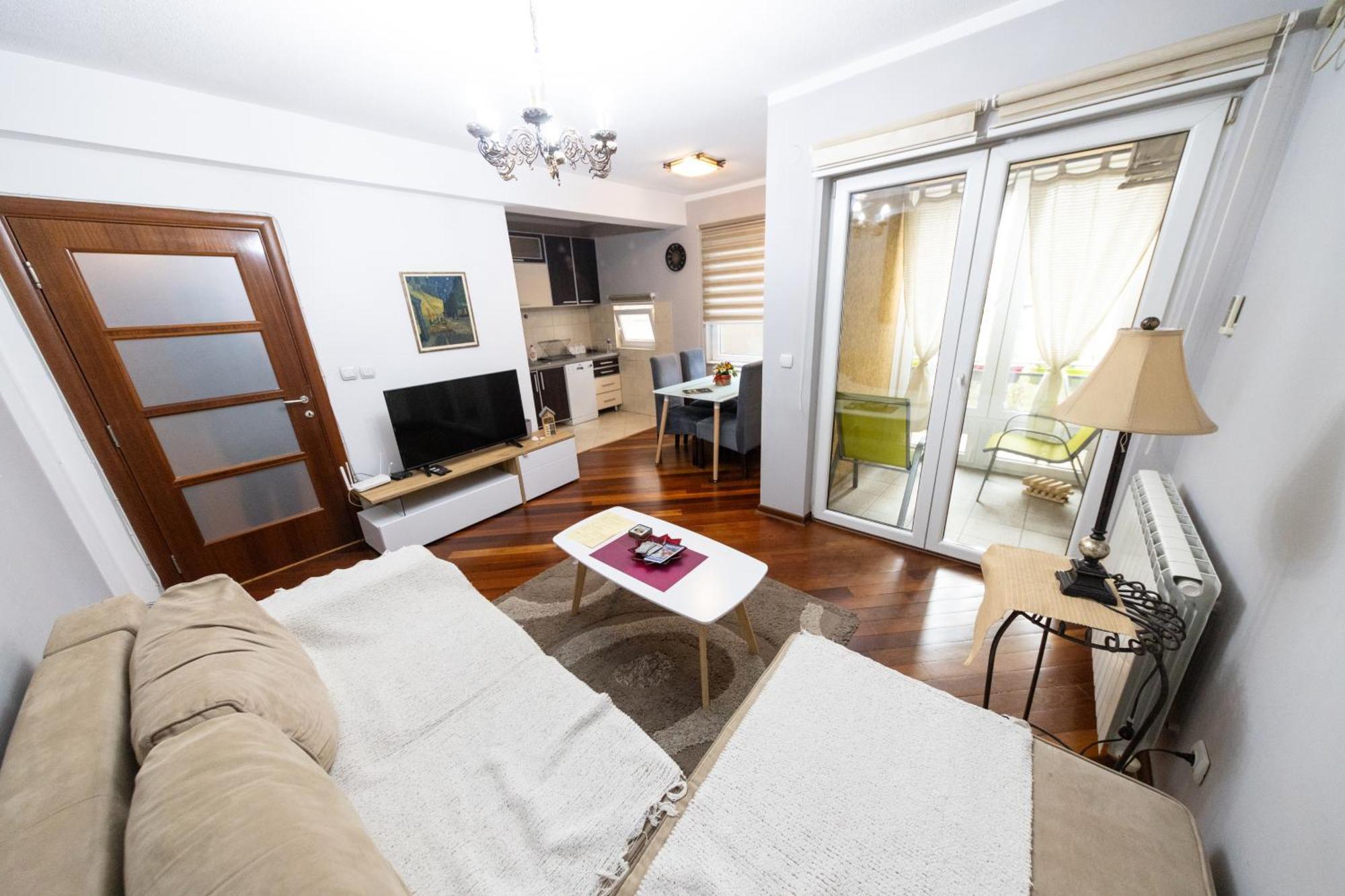 Lux Place Apartments Downtown Kragujevac Eksteriør billede