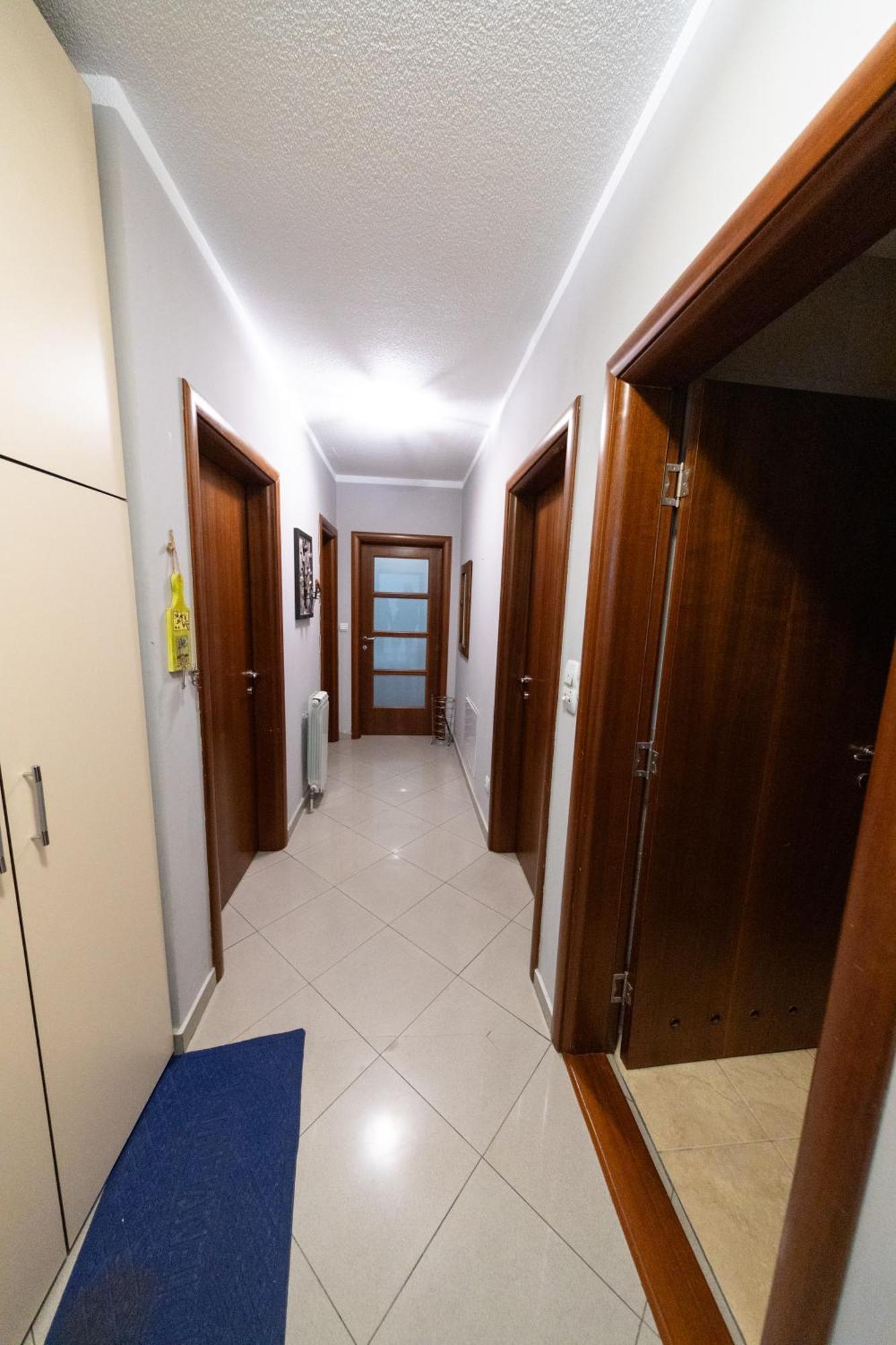 Lux Place Apartments Downtown Kragujevac Eksteriør billede